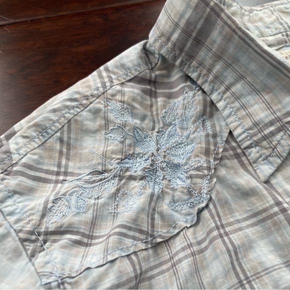 Guess Jeans Western Snap Closure Shirt with Embroidery Size Large - Picture 2 of 9